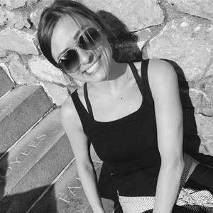 Meet your Posher, Courtney